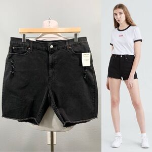 NWT Ultra High Rise Black Distressed Shorts Signature Gold by Levi’s